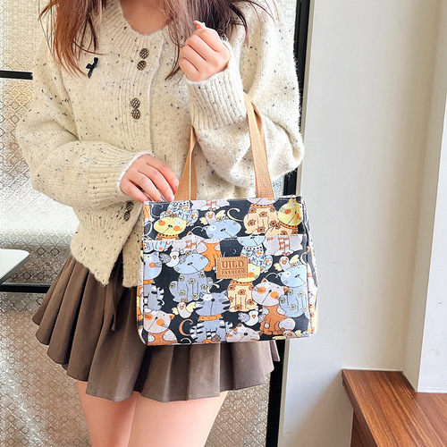 Chic and stylish large-capacity office bag for autumn, unique design, perfect for commuting and outings