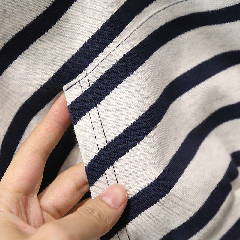 7841 traje de primavera para niños suéter a rayas con capucha para niños primavera y otoño traje coreano de dos piezas de celebridades de Internet 2025 nuevo