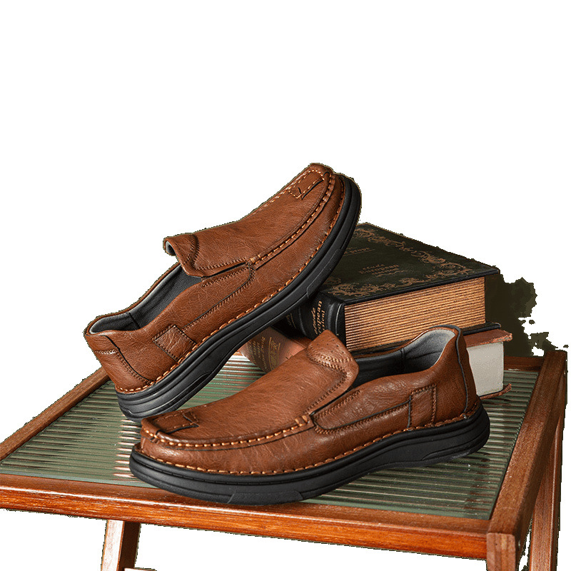 Zapatos de cuero transfronterizos otoño para hombres nuevos zapatos casuales de negocios de un pie suela blanda zapatos de papá de mediana edad y ancianos zapatos para hombres talla grande 46