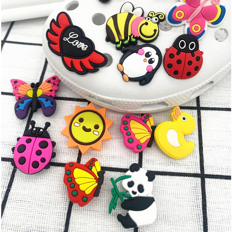 50 PCS/Package Quantity Daily Occasion Animal Cartoon Shoe Accessories PVC All Seasons Shoe Buckle