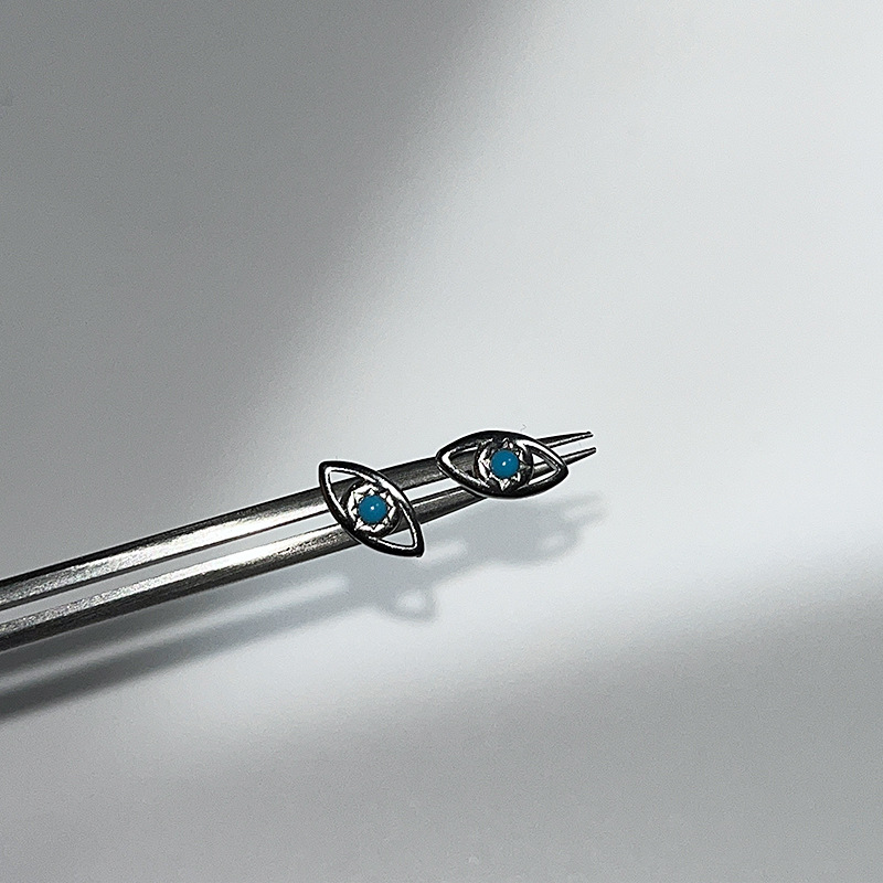 Tide Eye Blue Bone New Niche Dolce Fresco Leggero Lusso Squisito Versatile Ear Cuff Studs per Uomo_voghion.com