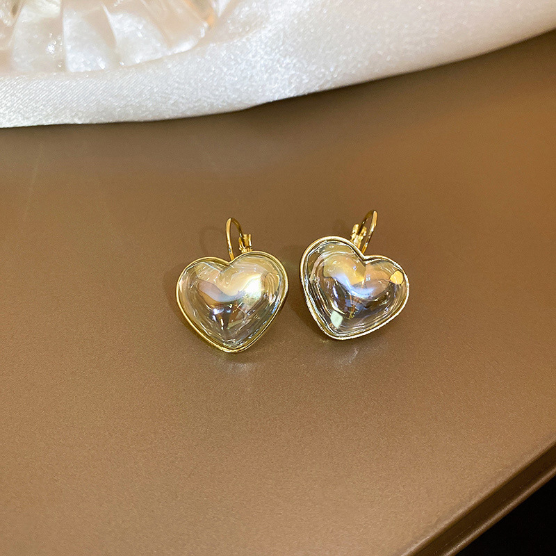 Fashion Pearl Heart Shaped Alloy Earrings Wholesale display picture 5