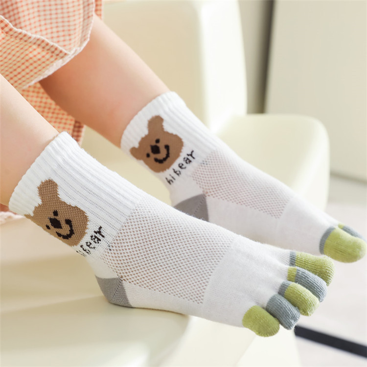 Children's Japanese cartoon breathable summer thin mesh Tabi for…