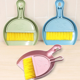 Smiley Dustpan Broom suit Creative Desktop Small Broom Household Keyboard Brush Plastic Shovel Brush Combination Creative Cleaning