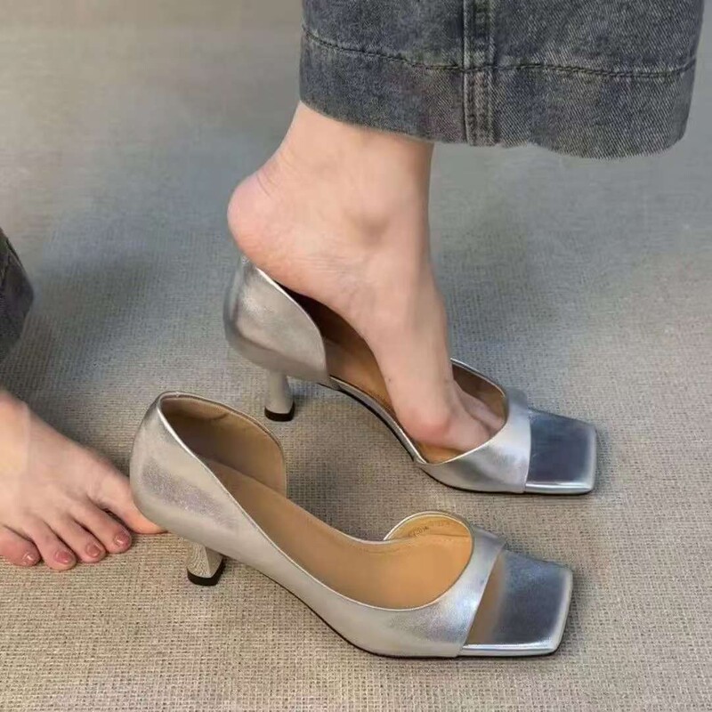 2026 Summer Sexy Open-Toe Strap Sandals Women's Retro Side Cutout Square-Toe High-Heel Sandals 2026 Summer Sexy Open-Toe Strap Sandals Women's Retro Side Cutout Square-Toe High-Heel Sandals