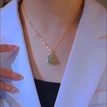 抖音直播爆款葫芦项链和田玉项链钛钢链铜微镶玉料新中式