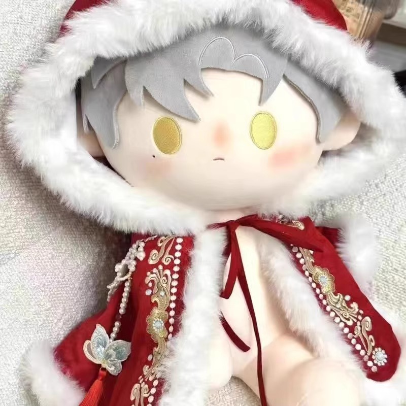 Красный плащ, с вышивкой