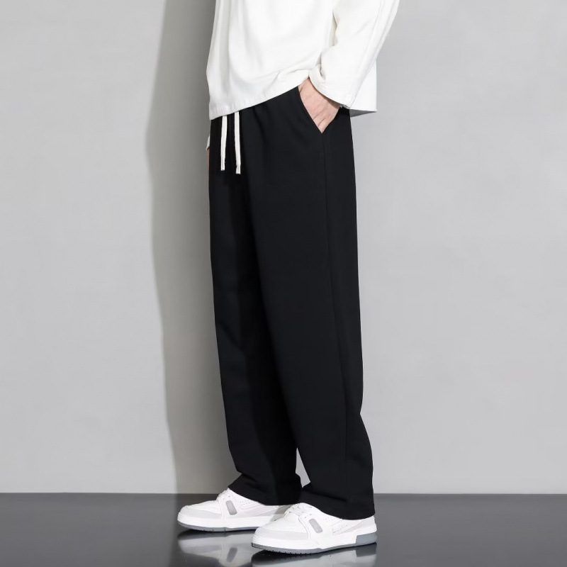 검은색