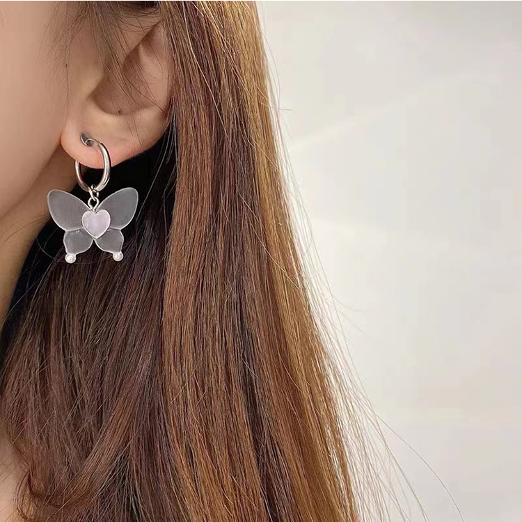 1 Pair Simple Style Butterfly Resin Titanium Steel Drop Earrings display picture 4