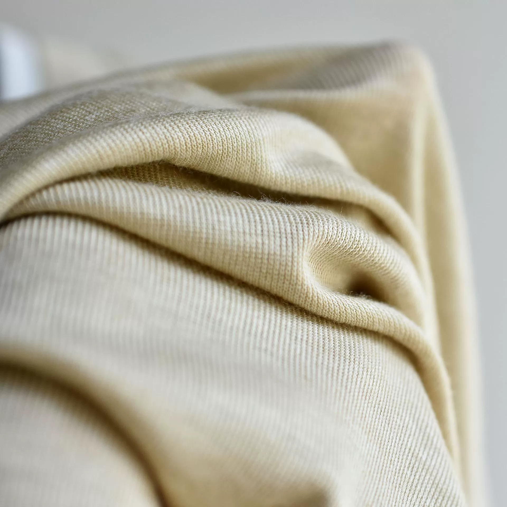 Woolen demi-season tower, keep warm body-friendly long-sleeve