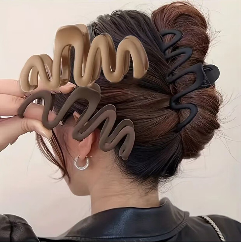 韓国版の高級感のあるヘアピンのシンプルな雰囲気のクロスボーダーの一字のスプリングクリップの女性のカレー色のフロストのぬいぐるみクリップ|undefined