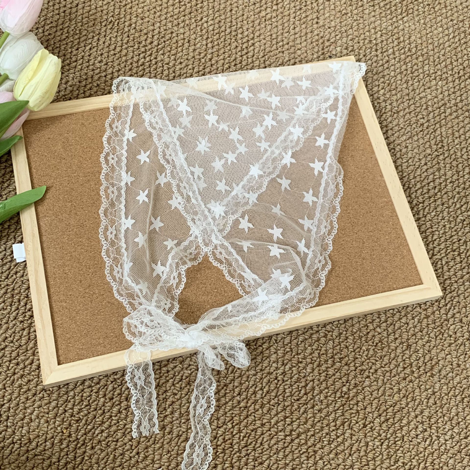 Toalla triangular de encaje para mujer, nuevo estilo de verano, protector solar, estilo fino, transpirable, bufanda de seda de moda, pañuelo en la cabeza, cinturón para el cabello, cinturón para la cintura