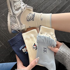 秋冬新款女中筒袜KT猫布标纯棉无骨堆堆袜少女学院风诸暨袜子批发