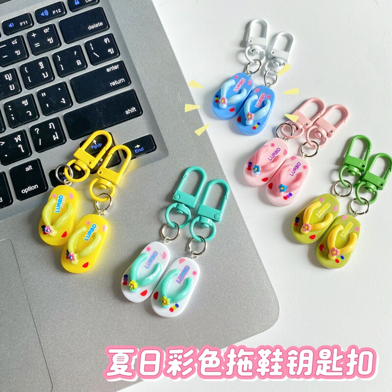 Summer Cartoon Pair Slippers Flip Flops Keychain Mini Cute Shoes Pendant Jewelry Hanging Accessories Slippers