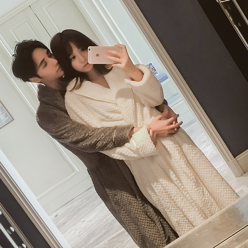 잠옷 여성의 가을과 겨울 두꺼운 플란넬 잠옷 기모 남자 긴 산호 양털 커플의 섹시한 홈 옷 목욕 가운
