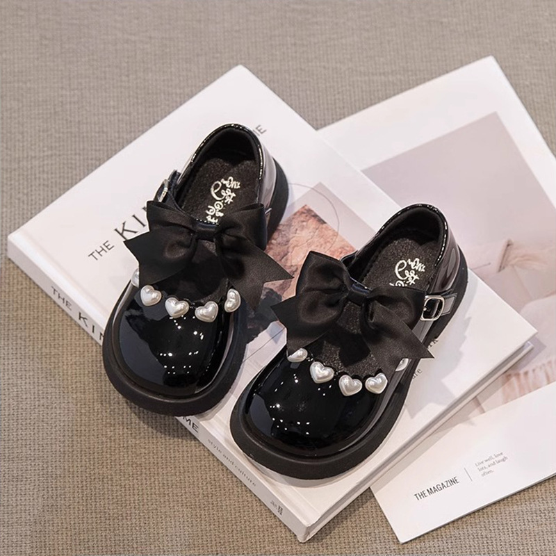 Zapatos de princesa bowknot para niñas, zapatos de cuero negro para niños 2025 nuevo estilo primavera y otoño amor Mary Jane zapatos individuales marea