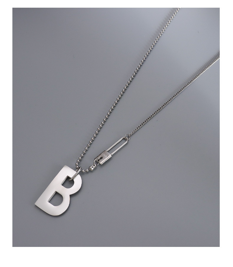 Simple B Letter Titanium Steel Necklace Wholesale display picture 5