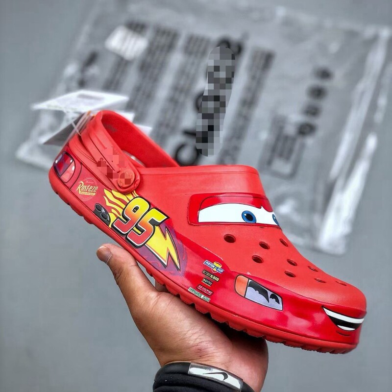Luminous Lightning Mcqueen No. 95 Cartoon Car Clog Sandals Unisex Casual Closed-Toe Beach Slippers Luminous Lightning Mcqueen No. 95 Cartoon Car Clog Sandals Unisex Casual Closed-Toe Beach Slippers