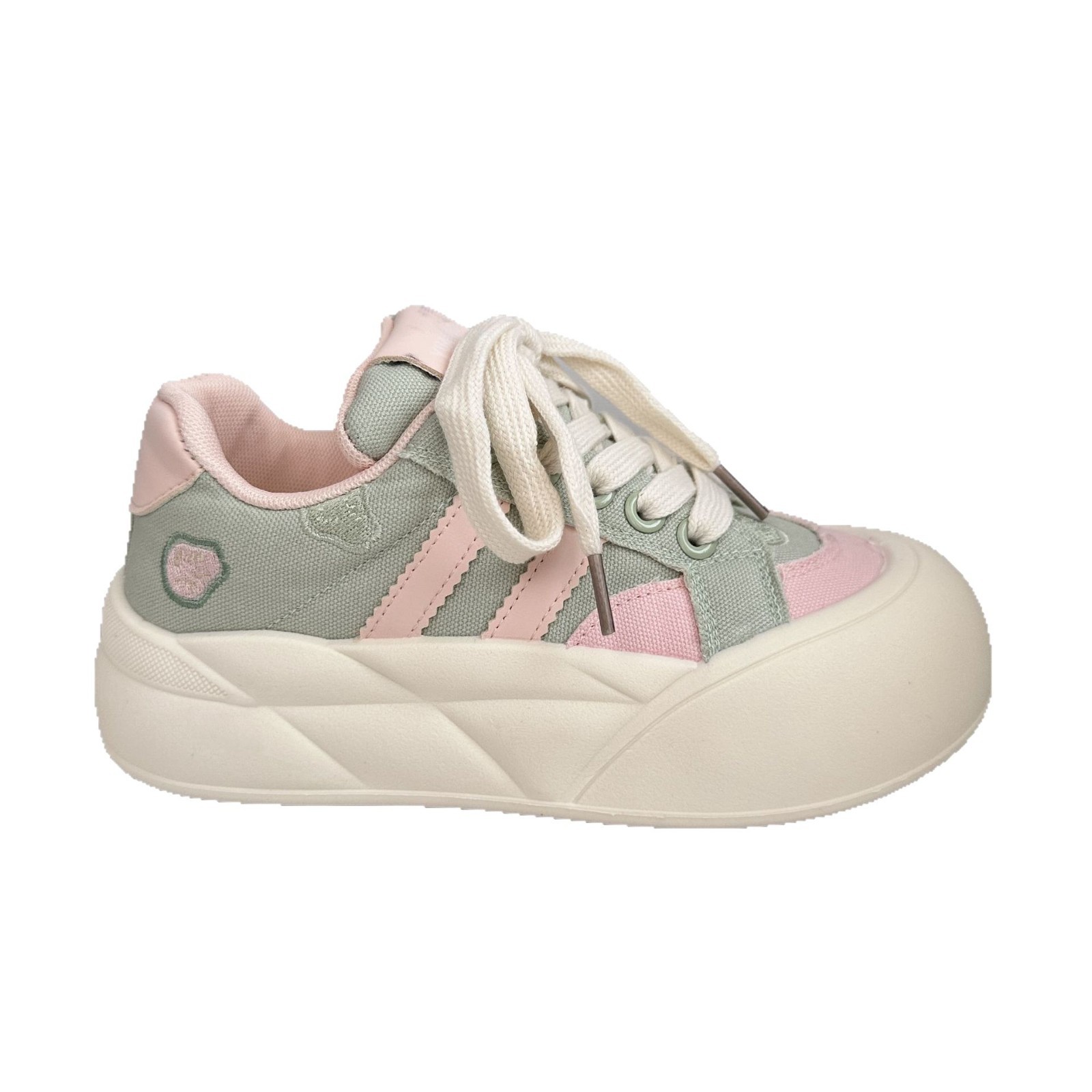Zapatos de pan chic de onda lejana, zapatillas de nicho de moda, zapatos blancos de nuevo estilo para mujer 2025, zapatos casuales image 6