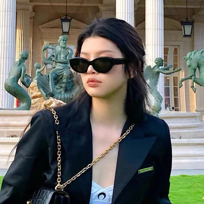 Nuevas gafas de sol retrógradas con ojos de gato femeninas coreanas de alto nivel con la misma tendencia callejera anti-UV gafas de sol para hombres