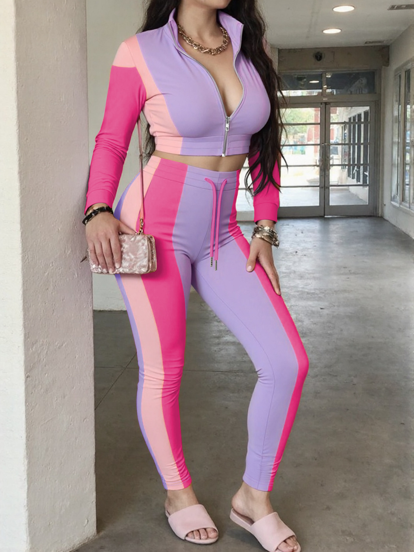 Completo donna due pezzi con giacca sportiva e pantaloni_voghion.com