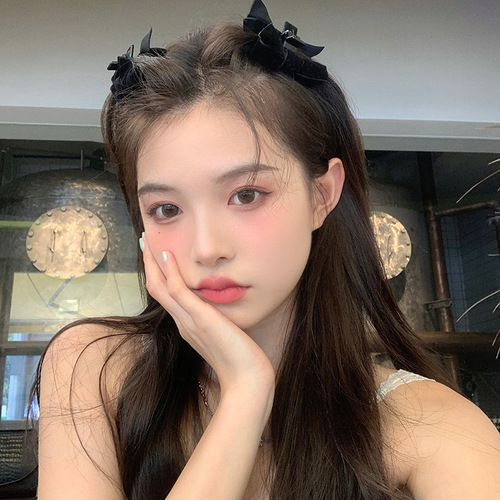 Women's Summer Princess Hairstyle Claw Hairpin with Small Black Velvet Bow, Same Style as Wang Xingling