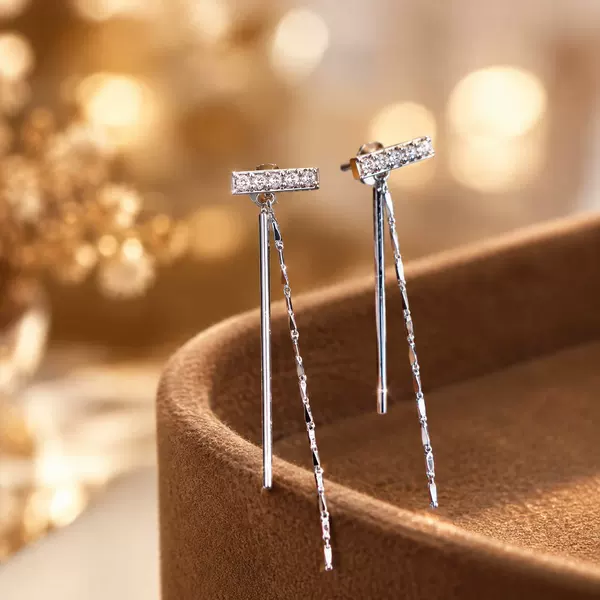 Super Shiny Ear Cuff Tassel Earrings for Women, French Style Versatile High-End Ear Clips, Elegant and Super Fairy-like Full-Diamond Long Earrings