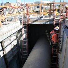 环氧树脂耐油抗静电防腐涂料。该产品在基础上附着好。