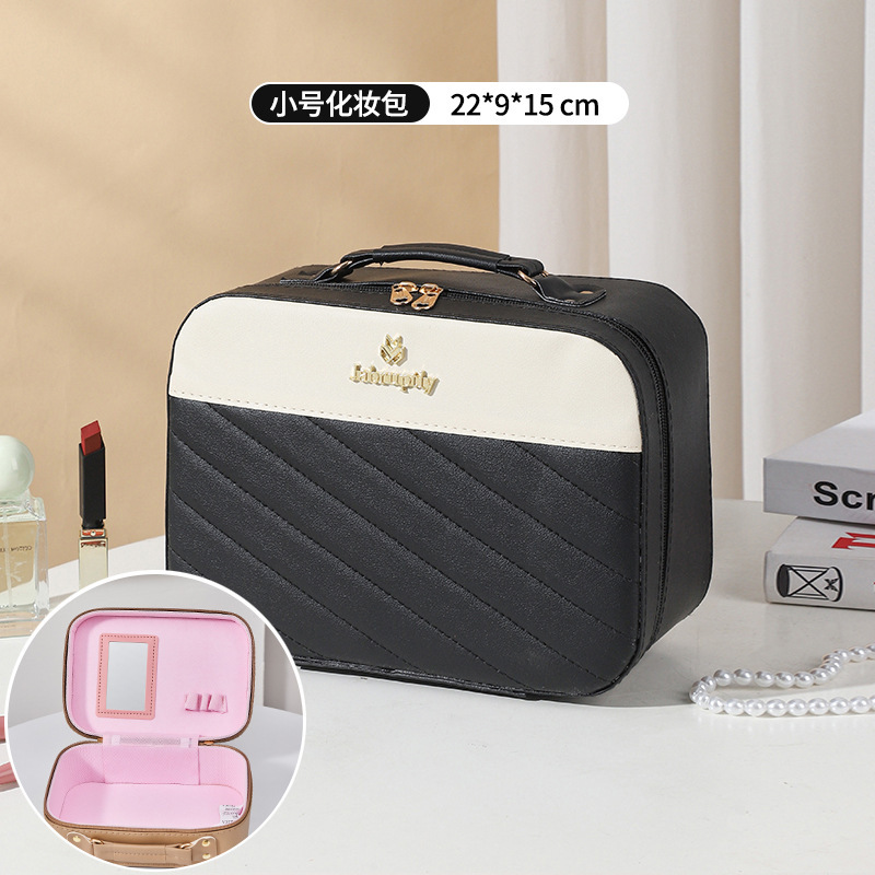 Trompeta negra con rayas oblicuas