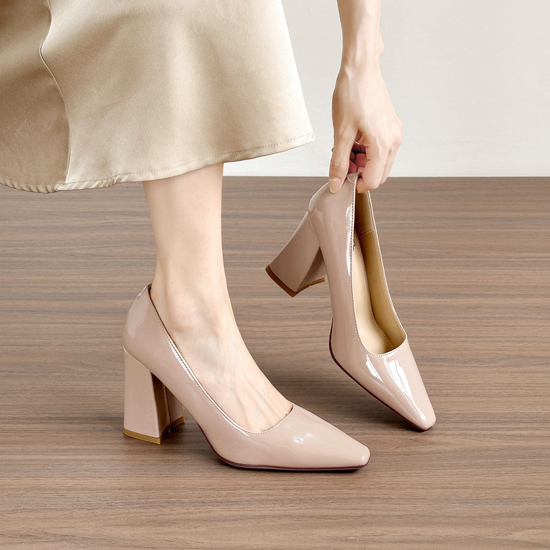 X516 French-Style Small Square-Toe Nude Patent Leather Women's Pumps with Chunky High Heels, Shallow Mouth, New Summer 2026 Model, Versatile for Commuting X516 French-Style Small Square-Toe Nude Patent Leather Women's Pumps with Chunky High Heels, Shallow Mouth, New Summer 2026 Model, Versatile for Commuting