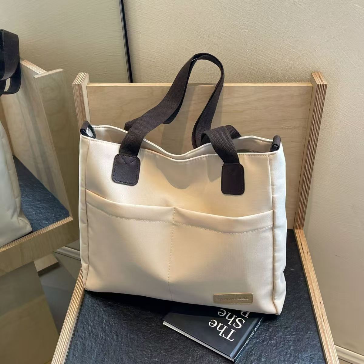 Diseño original japonés cremallera viaje engrosado lienzo bolsa de mano ocio estudiantes de literatura simple hombro mochila