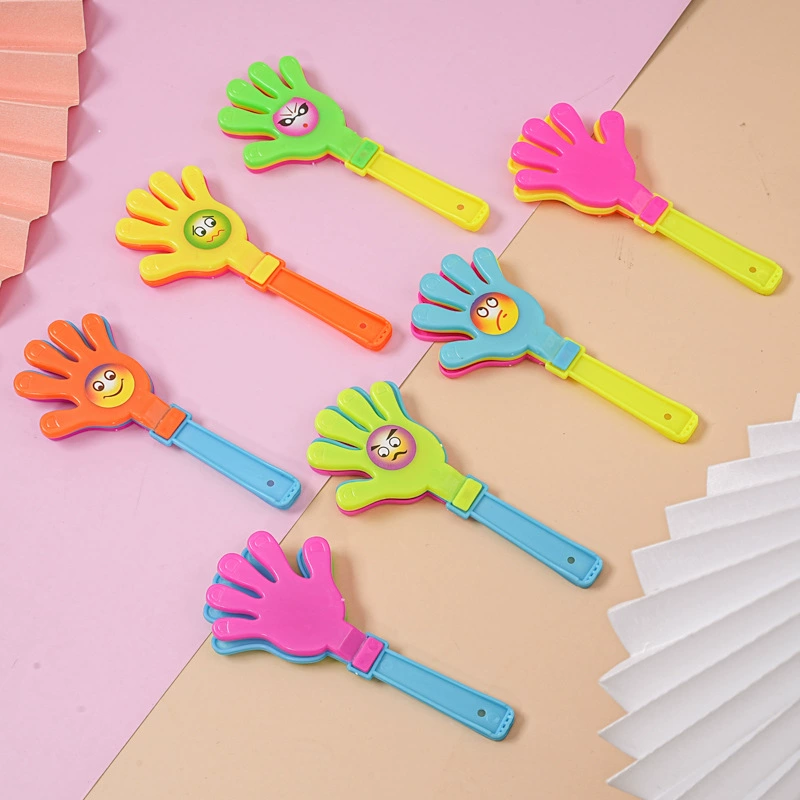Mini trumpet clap palm kindergarten reward the whole class to share the small toy applauding the little palm of the small palm birthday sharing