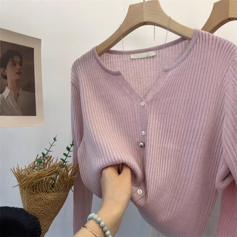 Muyang Loves Color! 30 Wool Vertical Texture Small V-Neck Long-Sleeved Soft Waxy Short Knitwear Cardigan Spring Muyang Loves Color! 30 Wool Vertical Texture Small V-Neck Long-Sleeved Soft Waxy Short Knitwear Cardigan Spring