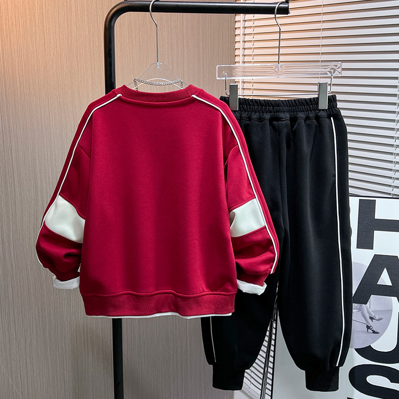 Set sport pentru băieți 2024, primăvara nouă, cu față zâmbitoare, din două piese, pentru copii de vârstă mijlocie și bisexuală, la modă_voghion.com