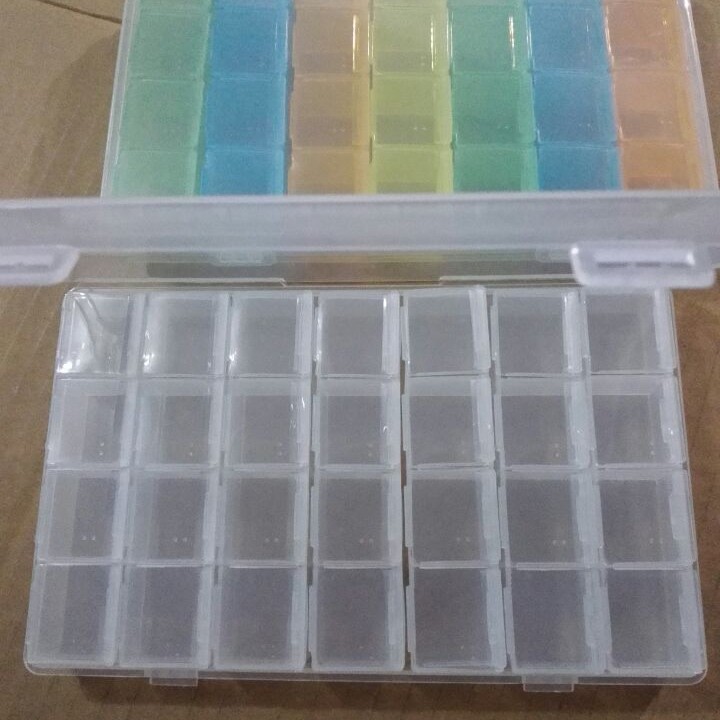 日28格7日一周药盒七天便携式可拆塑料收纳首饰盒中药医用药品