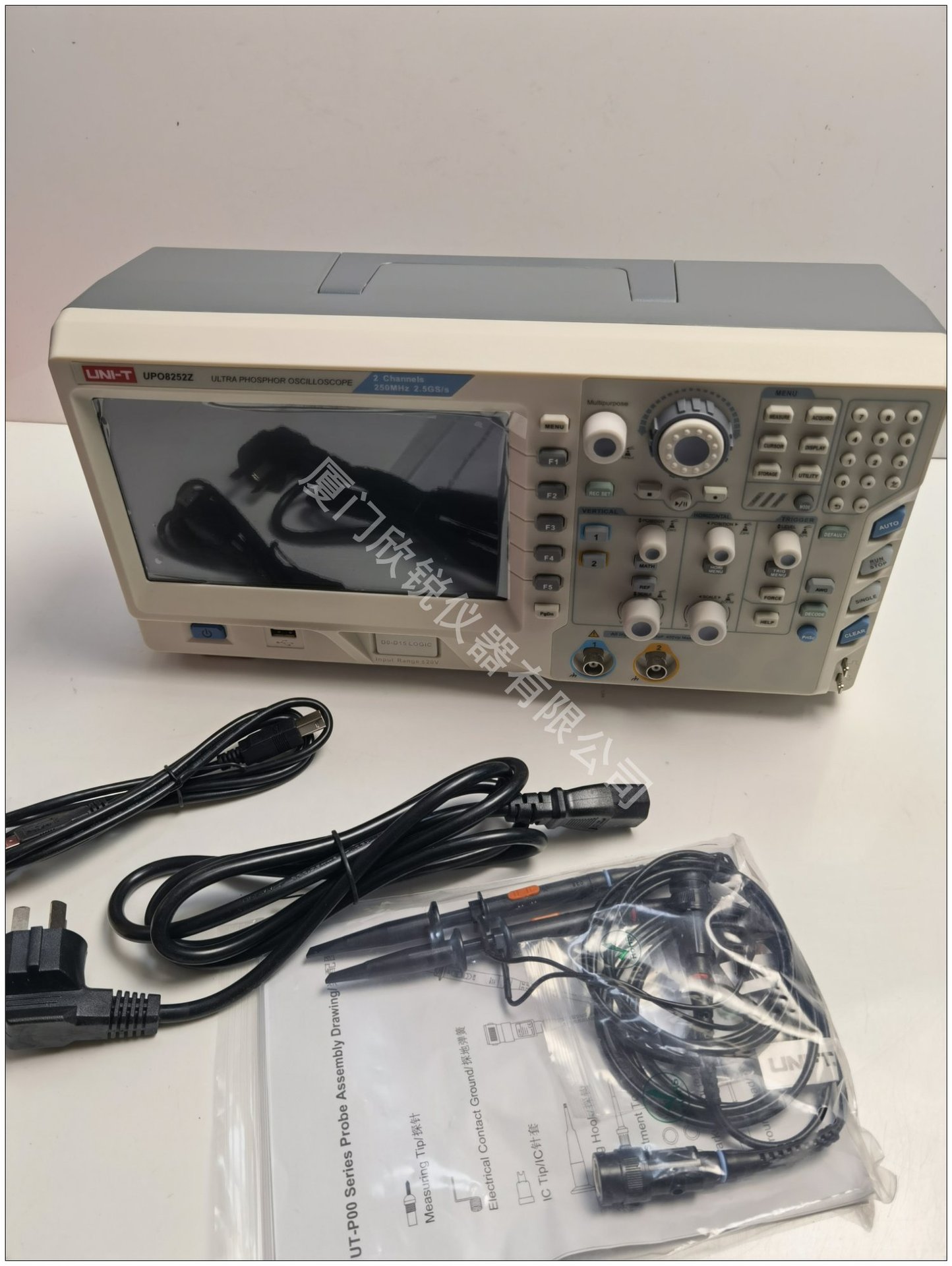 UPO8252Z优利德/UNI-T数字荧光示波器