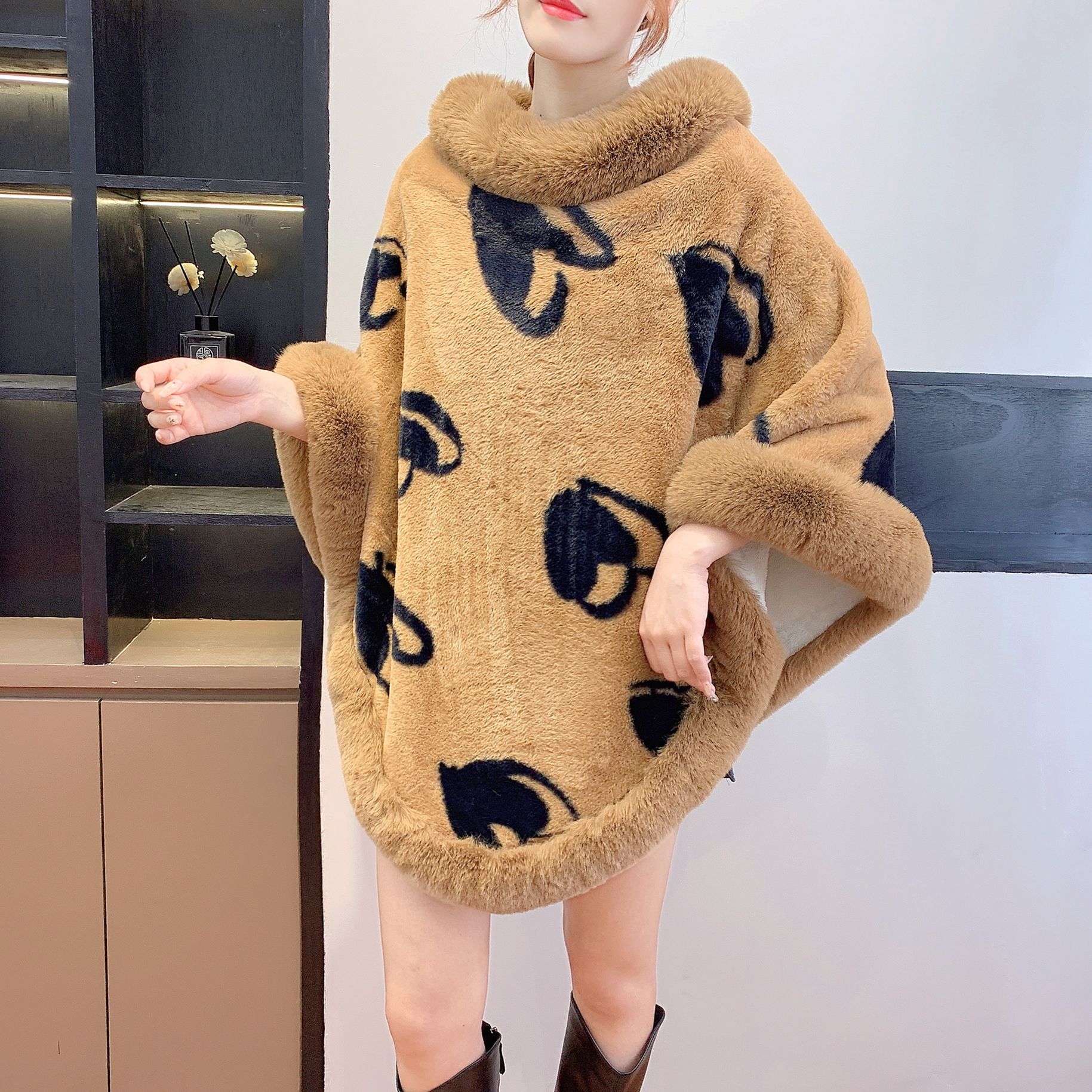 2025 otoño e invierno nuevo estilo ropa de mujer europea y americana Amazon crossover felpa amor estampado jersey moda de manga larga para mujer todo fósforo