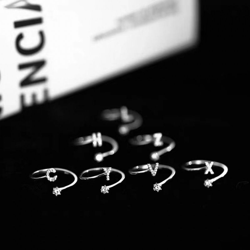 26个字母戒指女轻奢精致设计小众感时尚个性素圈开口戒食指