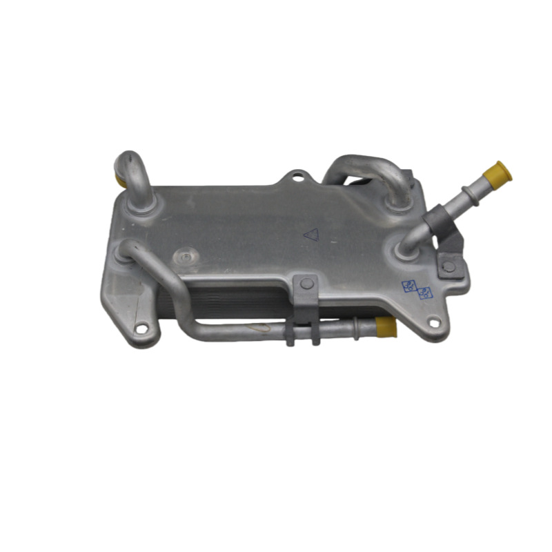 4M0317021G，Pab31702100，Suitable for Volkswagen Porsche Lamborghini Oil Cooler