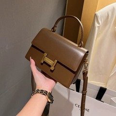 Guangzhou High-End Style Handbag 2024 New Fashion Versatile Light Luxury Niche Shoulder Crossbody Bag for Women
