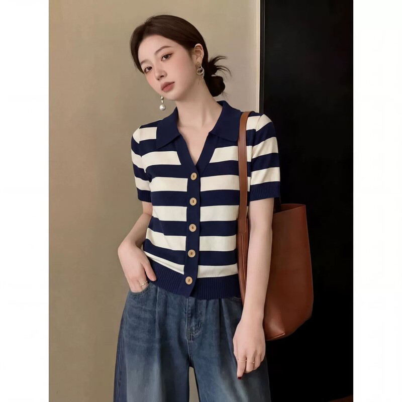 Vintage design polo collar striped ice silk knit top for women, summer plus size, loose and slimming short-sleeve top Vintage design polo collar striped ice silk knit top for women, summer plus size, loose and slimming short-sleeve top