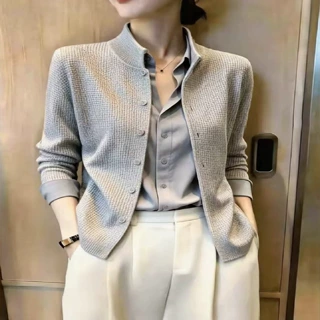 韩系小众时尚简约风针织开衫女浅灰色百搭显瘦通勤上衣2026秋新款