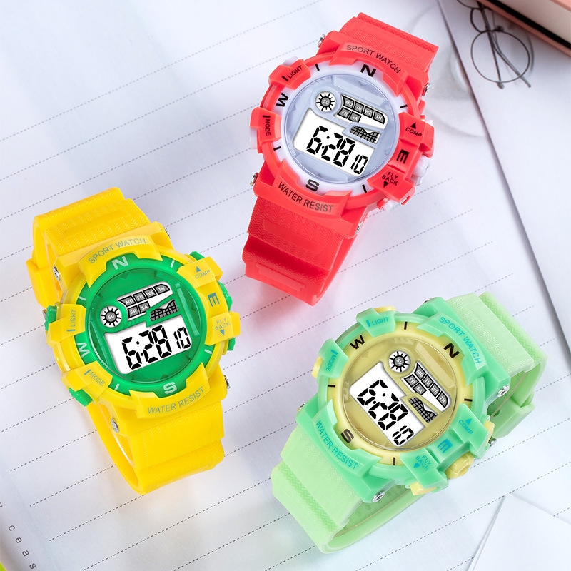 Nueva tendencia de niños estudiantes relojes electrónicos multifuncionales al aire libre cronógrafo nocturna relojes electrónicos fabricantes al por mayor