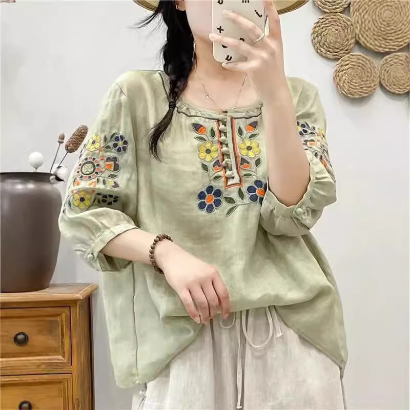 Plus-Size Embroidered Ethnic Style 2026 Summer New Vintage Loose Cotton-Linen T-Shirt with Three-Quarter Sleeves Versatile Top Plus-Size Embroidered Ethnic Style 2026 Summer New Vintage Loose Cotton-Linen T-Shirt with Three-Quarter Sleeves Versatile Top