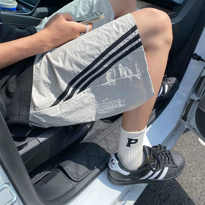 American Retro Sports Shorts for Men, New Summer Style, Loose Casual Basketball Shorts, Trendy High Street Pants American Retro Sports Shorts for Men, New Summer Style, Loose Casual Basketball Shorts, Trendy High Street Pants