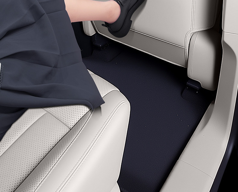 Suitable for Lantu Zhiyin Seat Anti-Kick Pads, Rear Seat Backrest Protection, Car Interior Modification Accessories, and Complete Set of Supplies