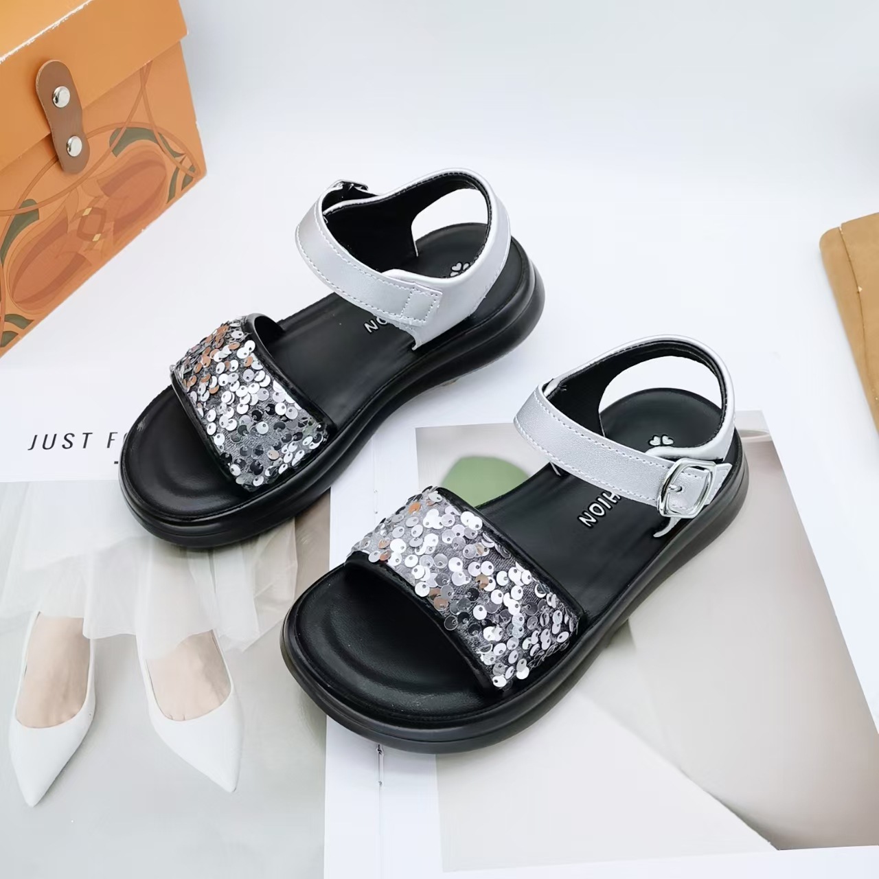 34-39 Tamaño de sandalias para niñas 2026 zapatos de playa para niños zapatos de niñas zapatos de princesa