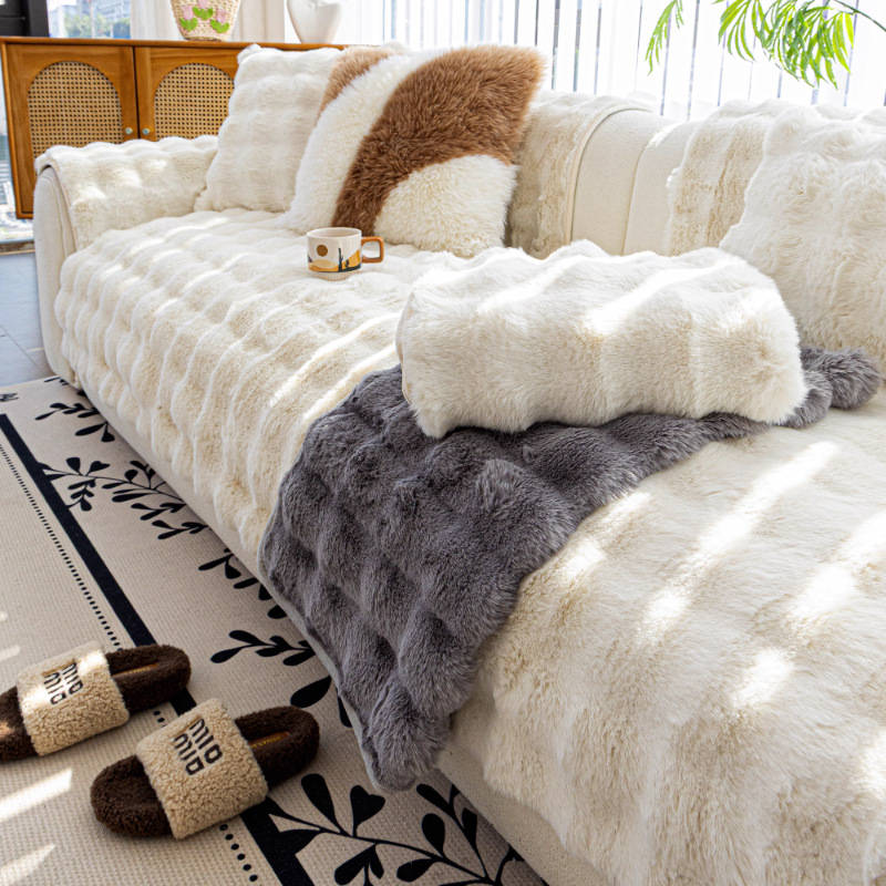 Cojín de sofá rojo de malla de invierno engrosado cojín de peluche antideslizante cubierta de sofá de cuero otoño y invierno nueva toalla de tela cubierta