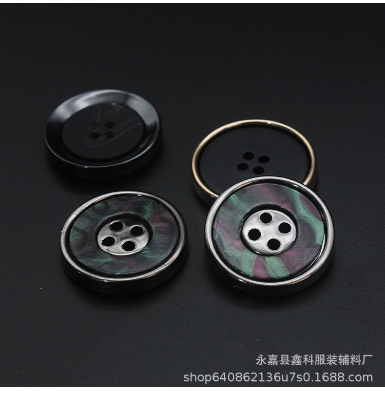 Resin button_06.jpg