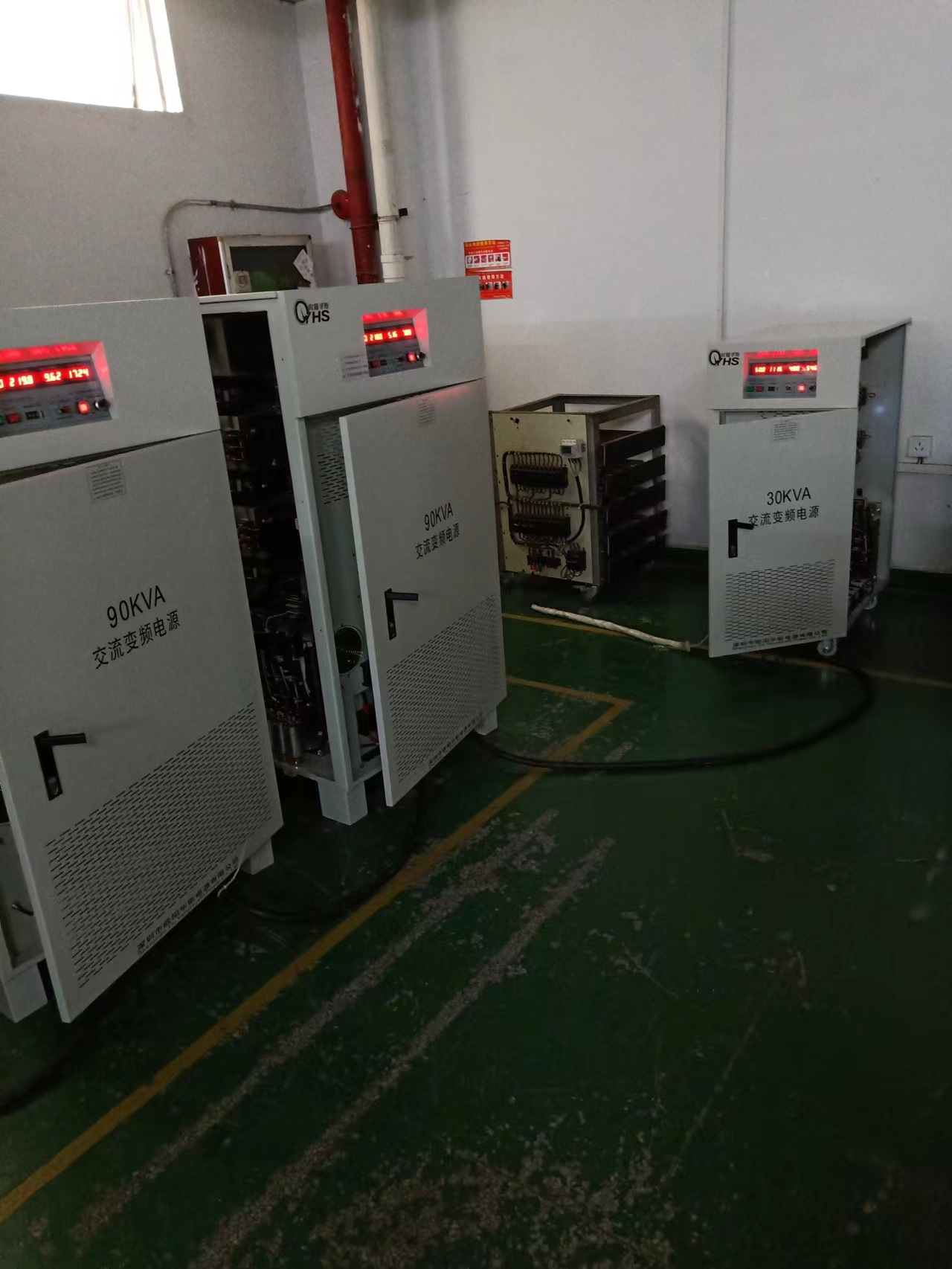 ŷ����˹����30KVA��Ƶ��Դ�������ճ��ݣ����380V 60HZ